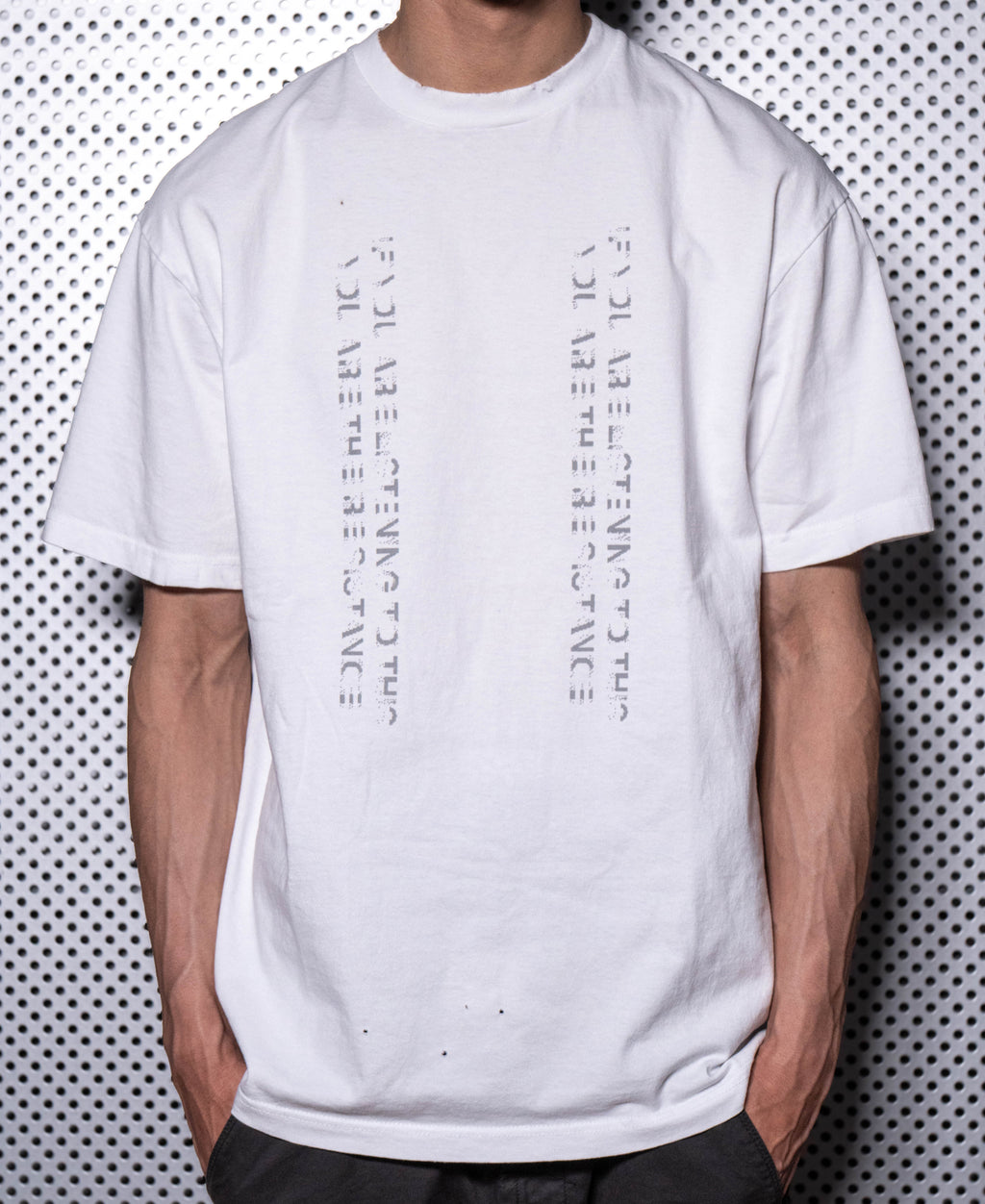 VERTICAL MESSAGE TEE - WHITE (Damaged)